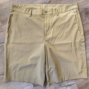 Old Navy Men's Khaki Chino Shorts Size 38